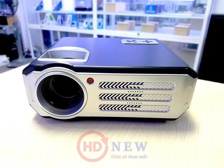 Máy chiếu Tyco T7 Plus (T7+) - 3000 lumen, tương phản 3000:1 | HDnew - Chia sẻ đam mê