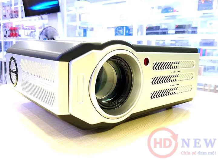 Máy chiếu Tyco T7 Plus (T7+) - 3000 lumen, tương phản 3000:1 | HDnew - Chia sẻ đam mê