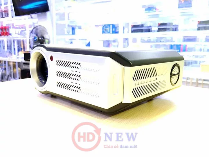 Máy chiếu Tyco T7 Plus (T7+) - 3000 lumen, tương phản 3000:1 | HDnew - Chia sẻ đam mê