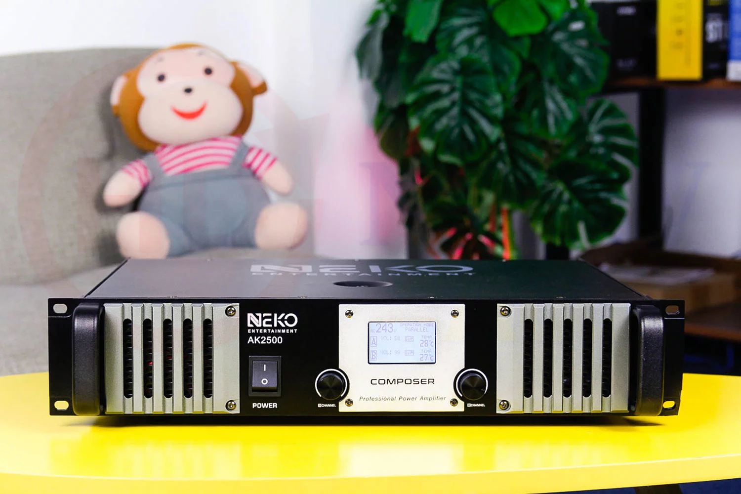 Cục đẩy công suất NEKO AK2500 công suất lớn 500W mỗi kênh | HDnew - Chia sẻ đam mê